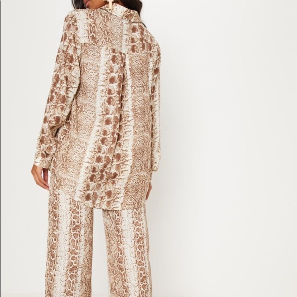PrettyLittleThing Snake Print Set - Picture 3 of 5